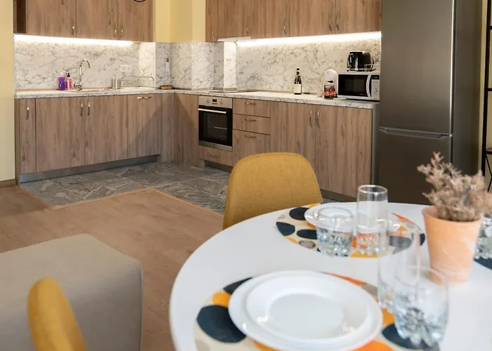 By The River 1 公寓 *