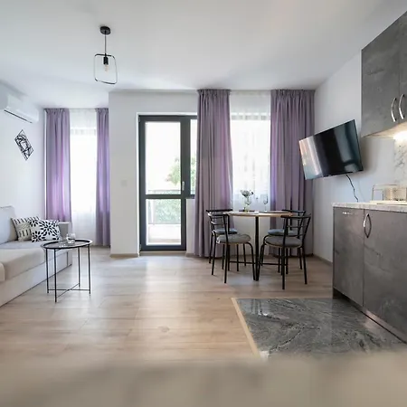 Apartment By The River Free Parking