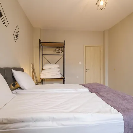 Apartment By The River Free Parking *